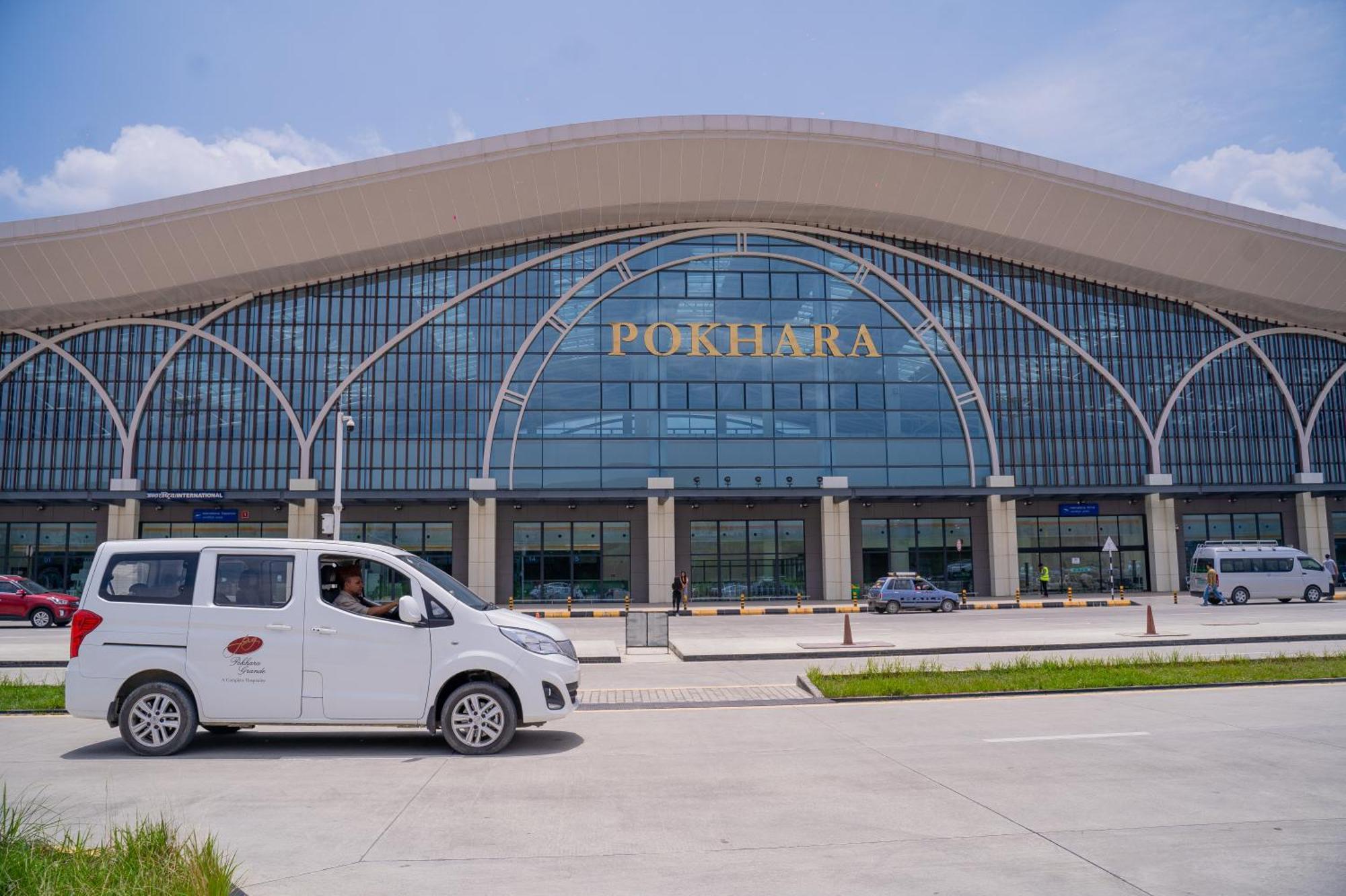 Hotel Pokhara Grande Exterior foto